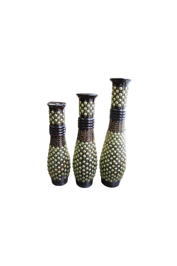 tripple dotted vase
